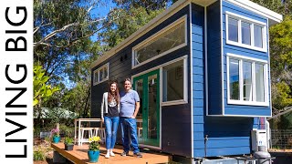 Spectacular Vibrant Tiny Home & Amazing Family Community!